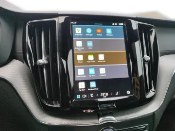 VOLVO XC60 B4 Ultimate Dark Diesel AWD 360 Kamera Pano