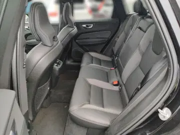 VOLVO XC60 B4 Ultimate Dark Diesel AWD 360 Kamera Pano