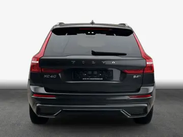 VOLVO XC60 B4 D AWD Plus Dark