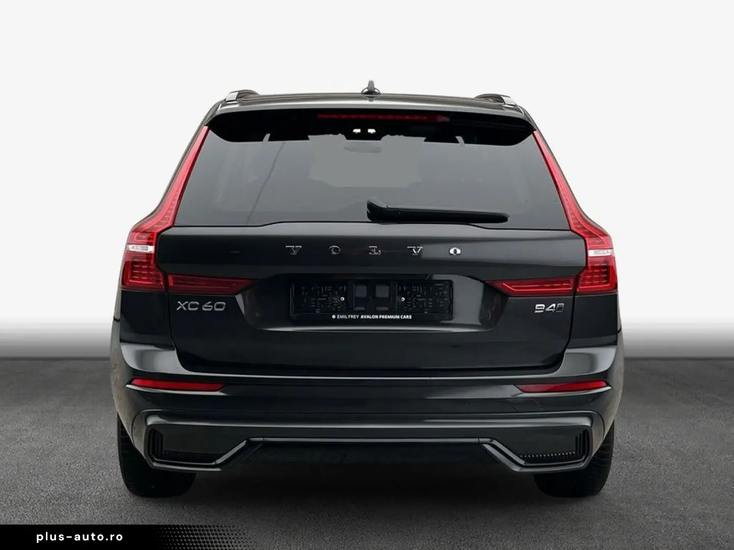VOLVO XC60 B4 D AWD Plus Dark