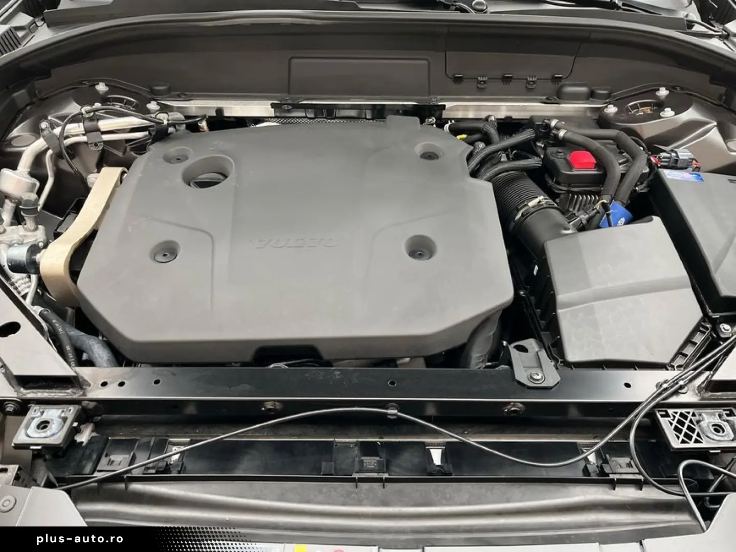 VOLVO XC60 B4 D AWD Plus Dark