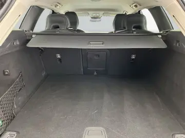 VOLVO XC60 B4 D AWD Plus Dark