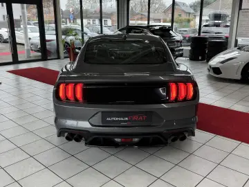 FORD Mustang GT Fastback 5.0 Liter 20 Zoll Gewindefah