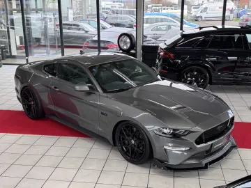 FORD Mustang GT Fastback 5.0 Liter 20 Zoll Gewindefah