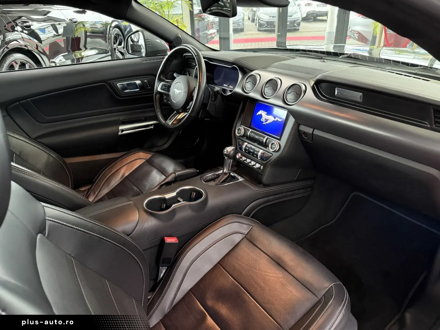 FORD Mustang GT Fastback 5.0 Liter 20 Zoll Gewindefah