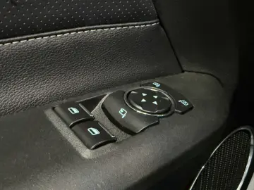 FORD Mustang GT Fastback 5.0 Liter 20 Zoll Gewindefah