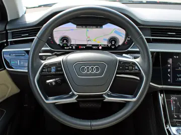 AUDI A8 60TFSIe qu S LINE BLACK PANO HUD DIGMATRIX TV