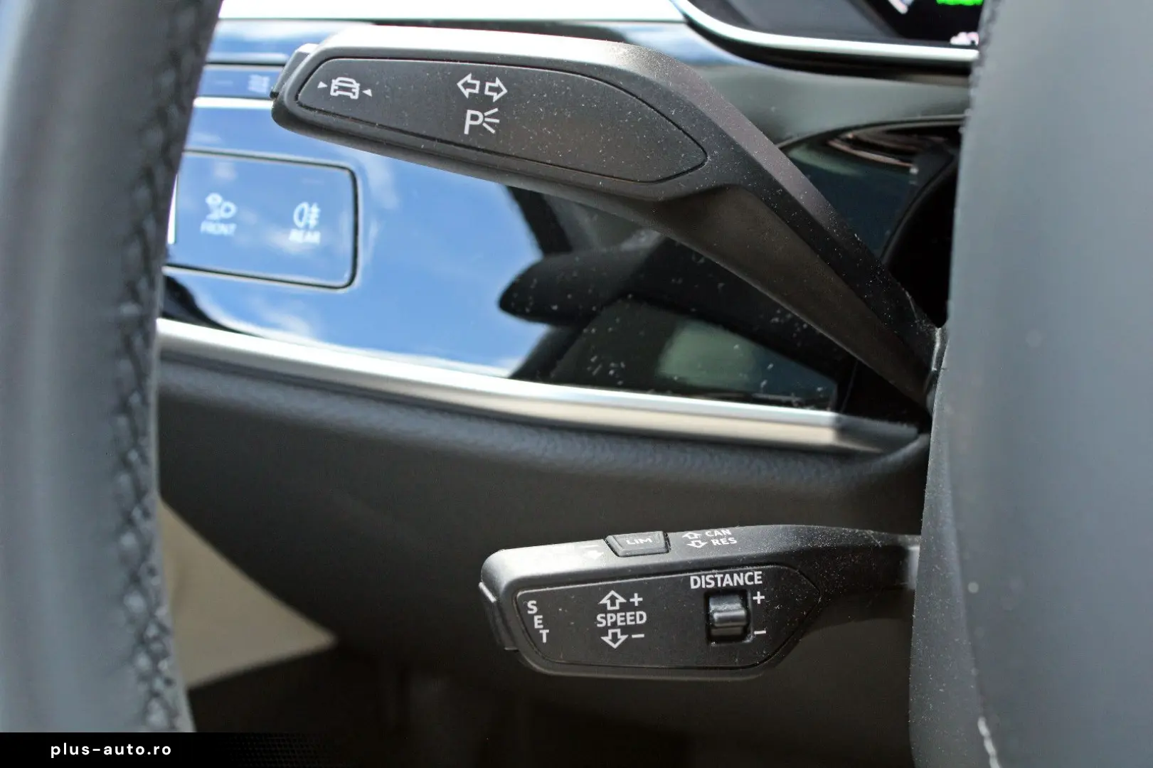 AUDI A8 60TFSIe qu S LINE BLACK PANO HUD DIGMATRIX TV