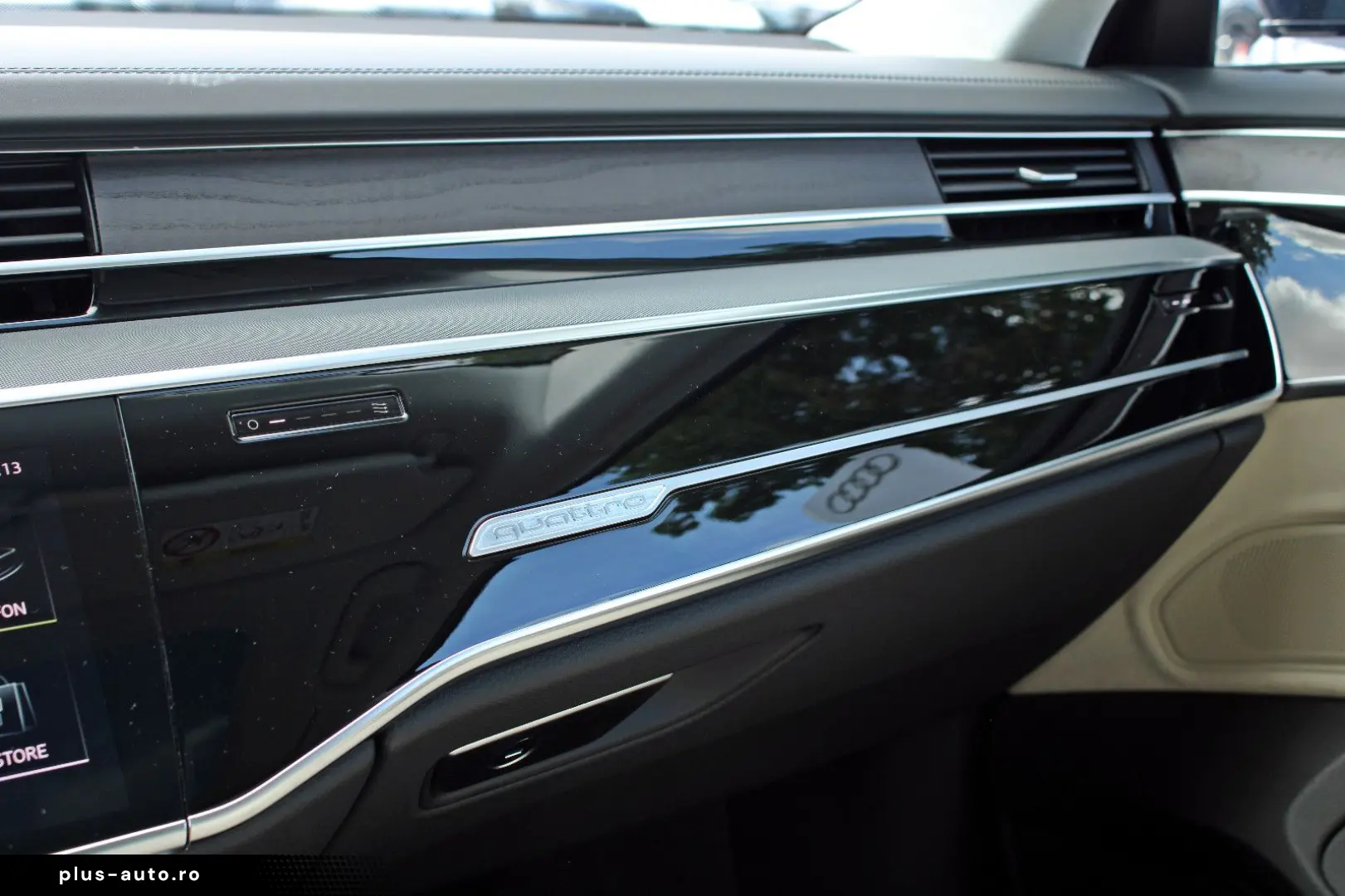 AUDI A8 60TFSIe qu S LINE BLACK PANO HUD DIGMATRIX TV