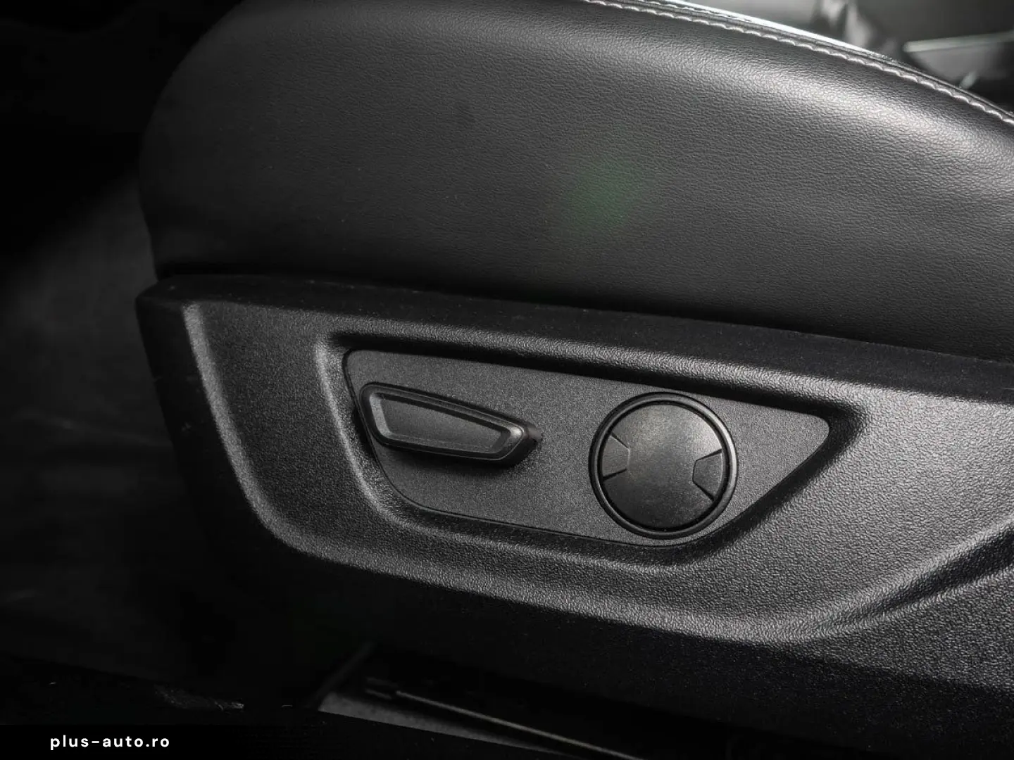 FORD Mustang GT 5.0 Ti-VCT V8 Fastback  PREMIUM2 KAME