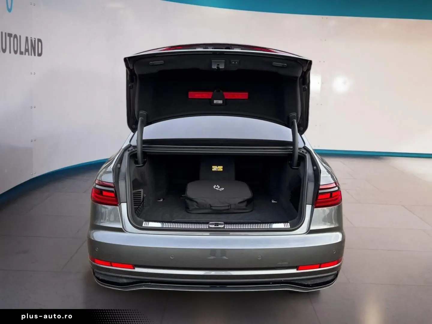 AUDI A8 60 TFSIe L quattro S LINE TV MATRIX PANO B&O