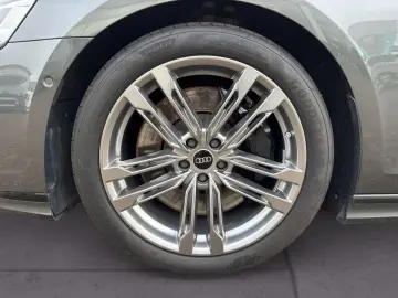 AUDI A8 60 TFSIe L quattro S LINE TV MATRIX PANO B&O