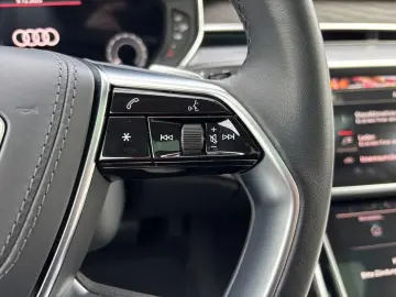AUDI A8 60 TFSIe L quattro S LINE TV MATRIX PANO B&O