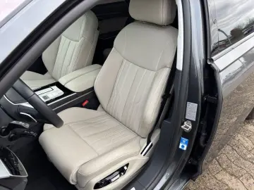 AUDI A8 60 TFSIe L quattro S LINE TV MATRIX PANO B&O