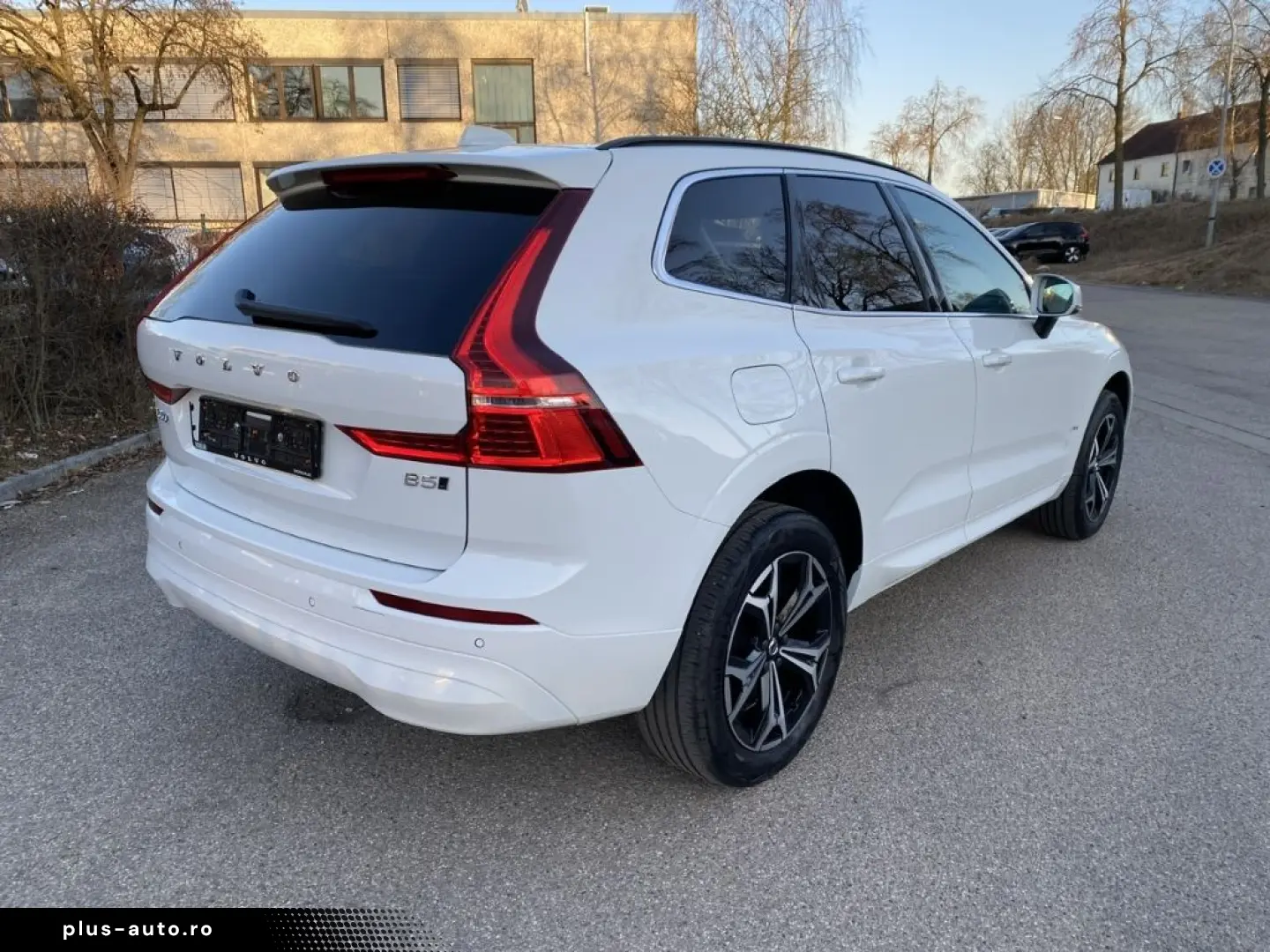 VOLVO XC60 Momentum Pro AWD B5 Diesel EU6d digitales C
