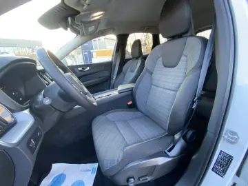 VOLVO XC60 Momentum Pro AWD B5 Diesel EU6d digitales C