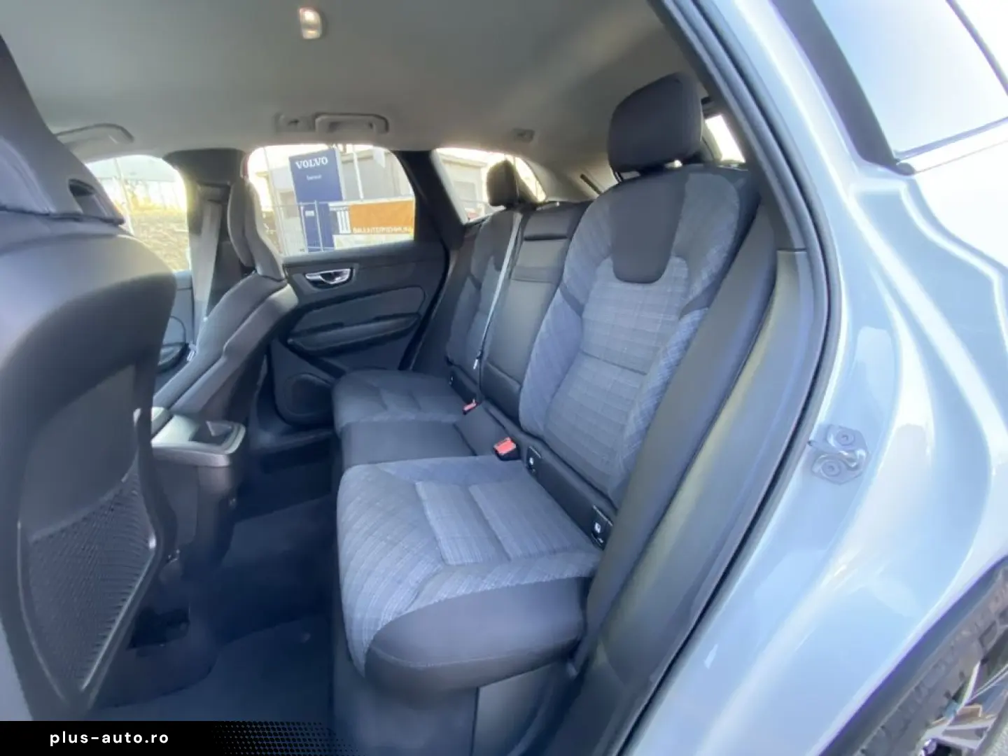 VOLVO XC60 Momentum Pro AWD B5 Diesel EU6d digitales C