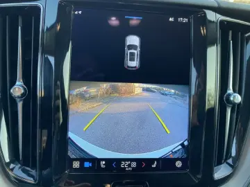 VOLVO XC60 Momentum Pro AWD B5 Diesel EU6d digitales C