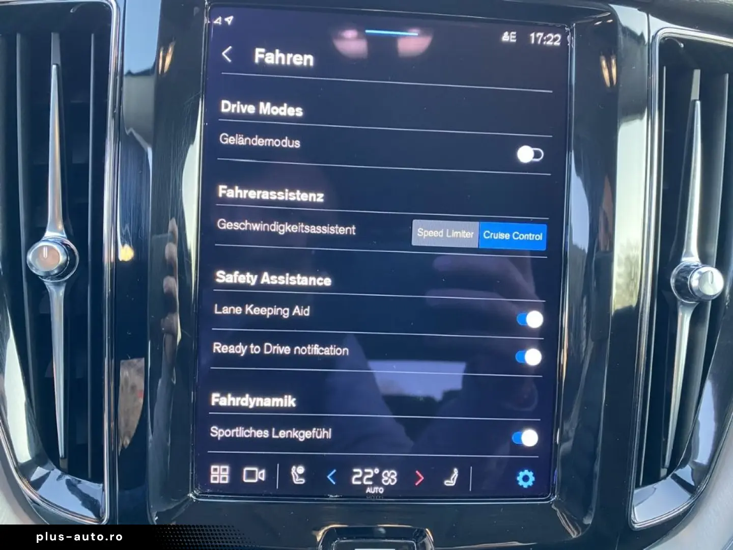 VOLVO XC60 Momentum Pro AWD B5 Diesel EU6d digitales C