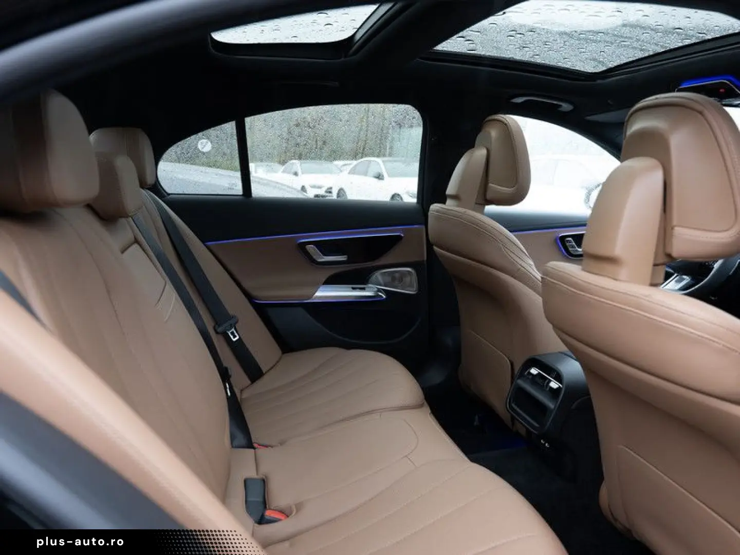 MERCEDES-BENZ E 200 4M AMG-Sport Super Pano Night  20