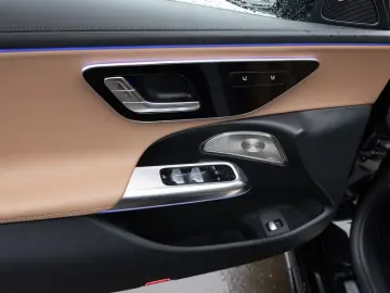 MERCEDES-BENZ E 200 4M AMG-Sport Super Pano Night  20