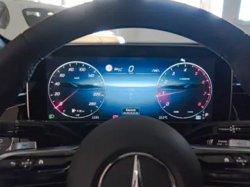 MERCEDES-BENZ E 200 4M AMG-Sport Super Pano Night  20