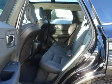 VOLVO XC60 Ultimate B5 AWD Bright 360  FourC AHK StndH