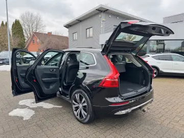 VOLVO XC60 B5 D AWD ULTIMATE BRIGHT-AHK-Luft-Sthzg-360