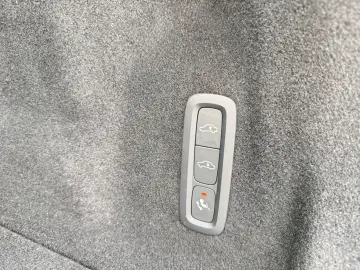 VOLVO XC60 B5 D AWD ULTIMATE BRIGHT-AHK-Luft-Sthzg-360