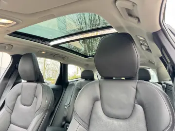 VOLVO XC60 B5 D AWD ULTIMATE BRIGHT-AHK-Luft-Sthzg-360