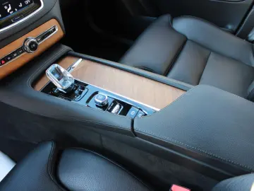 VOLVO XC90 B5 Diesel Inscription  ACC harman AHK 360