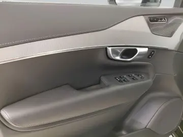 VOLVO XC90 B5 D AWD Plus Bright