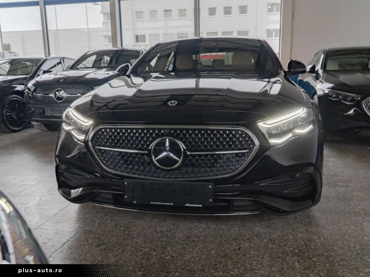 MERCEDES-BENZ E 200 AMG-Sport Pano Burm HUD Distr 20