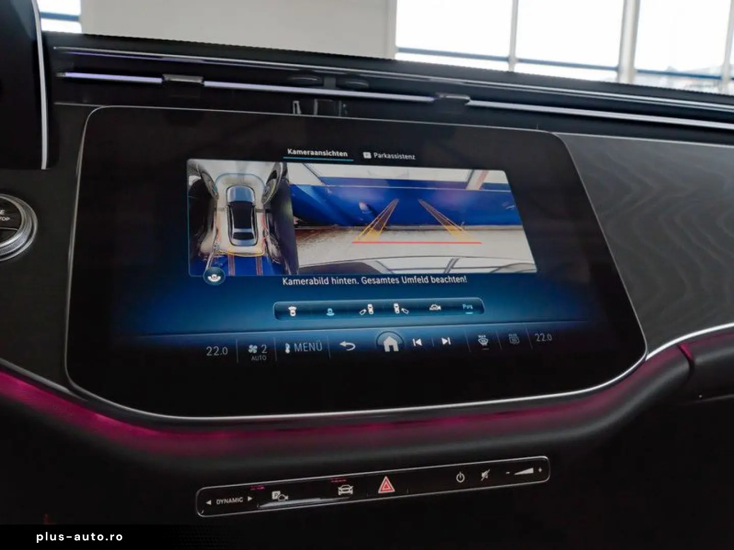 MERCEDES-BENZ E 200 AMG-Sport Pano Burm HUD Distr 20