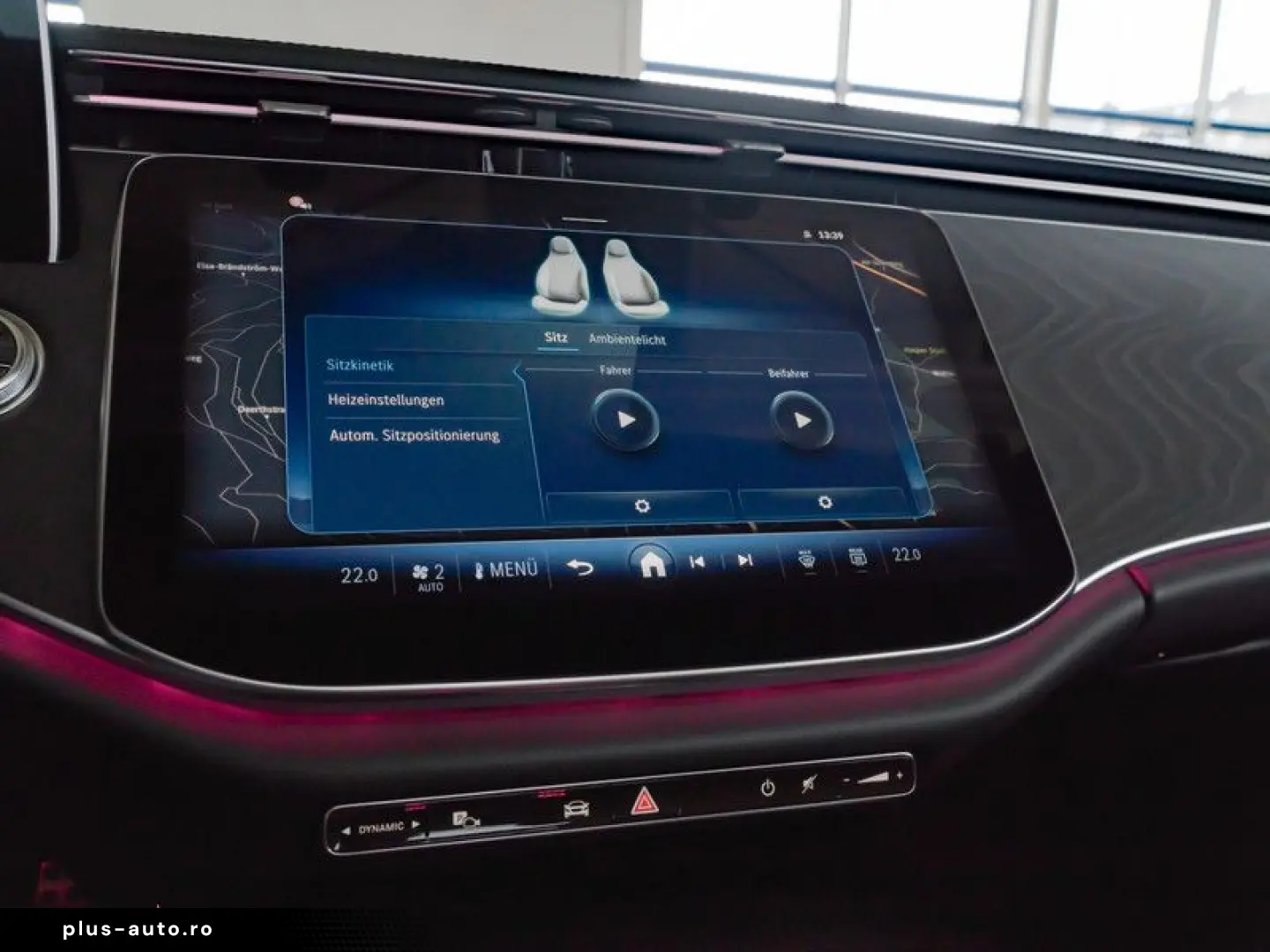 MERCEDES-BENZ E 200 AMG-Sport Pano Burm HUD Distr 20