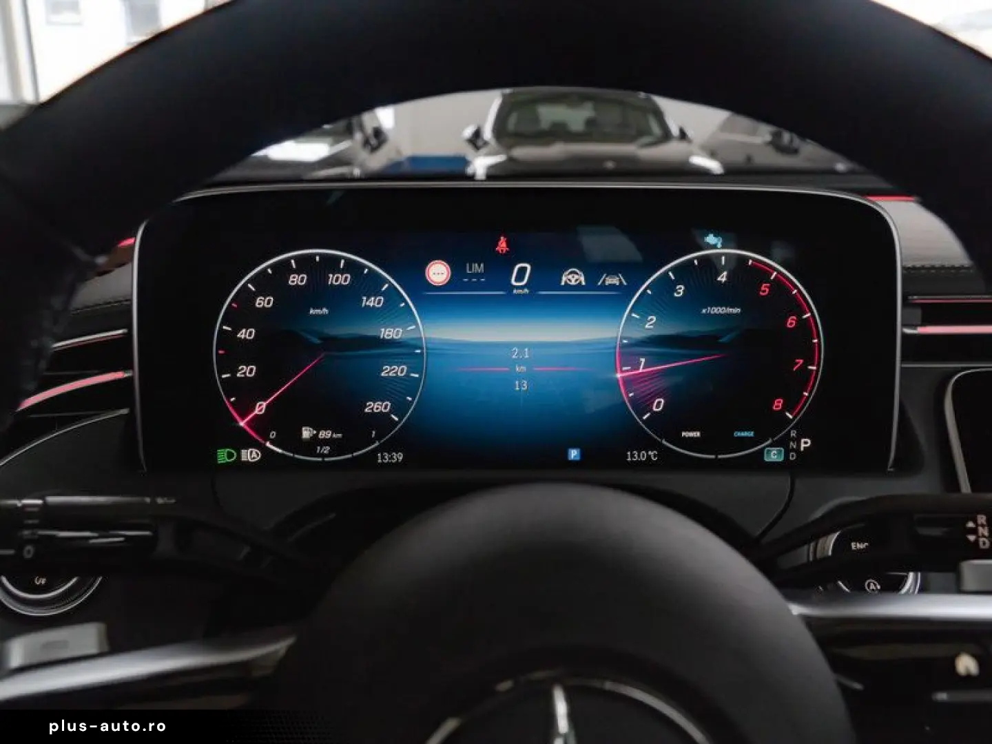 MERCEDES-BENZ E 200 AMG-Sport Pano Burm HUD Distr 20