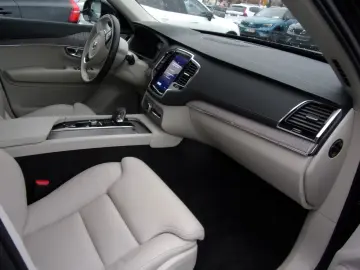 VOLVO XC 90 B5 Plus Bright AWD