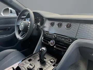 BENTLEY Flying Spur Speed First Edition V8 HYBRID