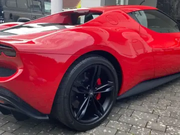 FERRARI Ferrari 296 GTB