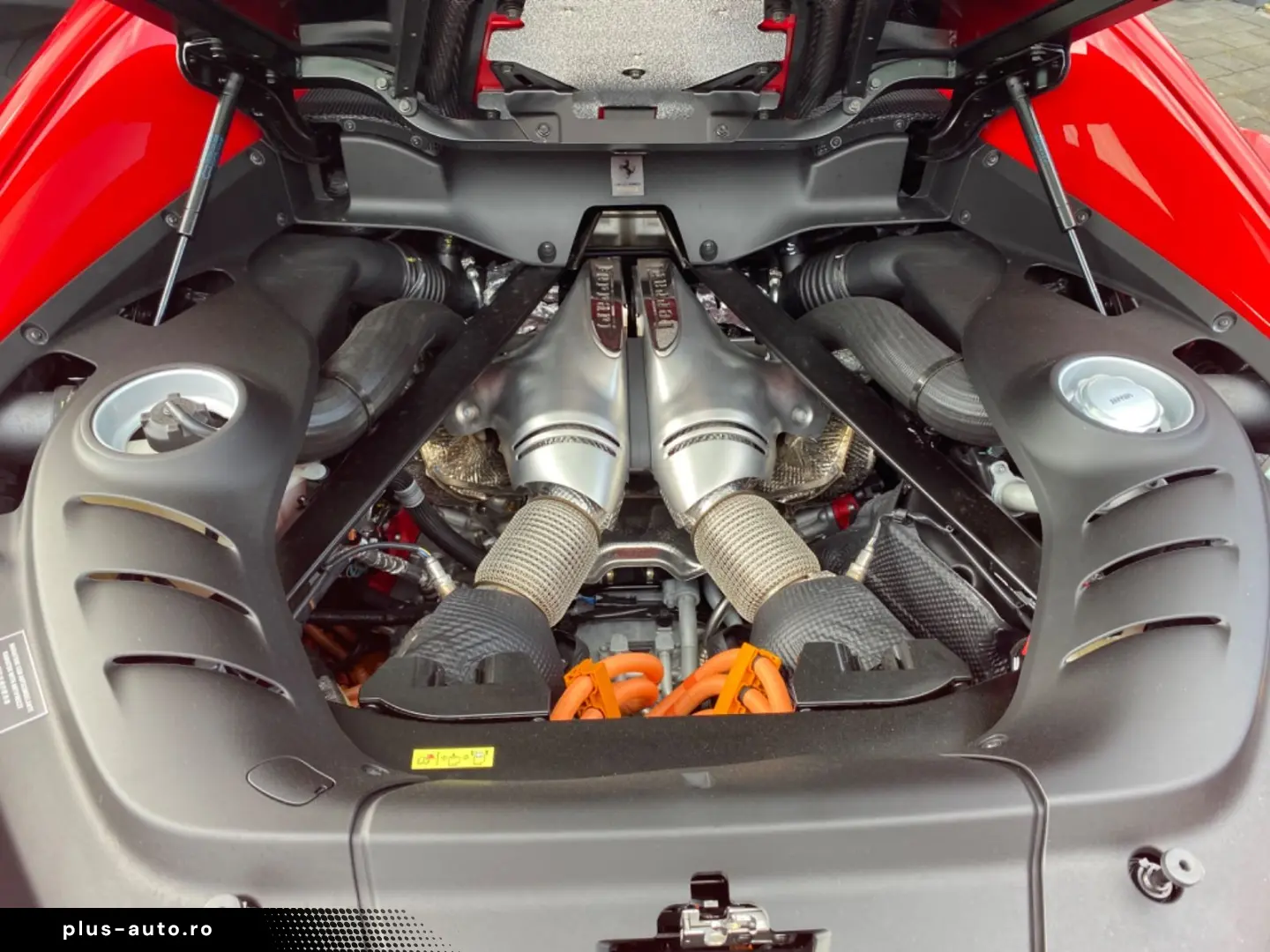 FERRARI Ferrari 296 GTB