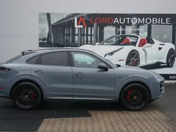 PORSCHE Cayenne Coupe S E-Hybrid Sport Design Paket HAL