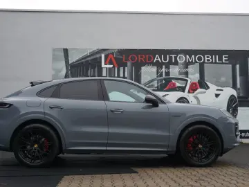 PORSCHE Cayenne Coupe S E-Hybrid Sport Design Paket HAL