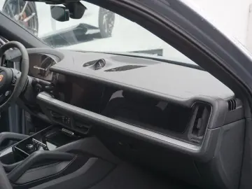 PORSCHE Cayenne Coupe S E-Hybrid Sport Design Paket HAL