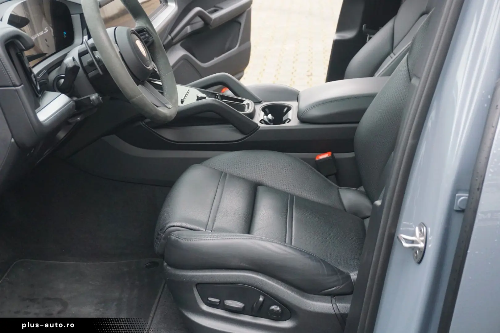 PORSCHE Cayenne Coupe S E-Hybrid Sport Design Paket HAL