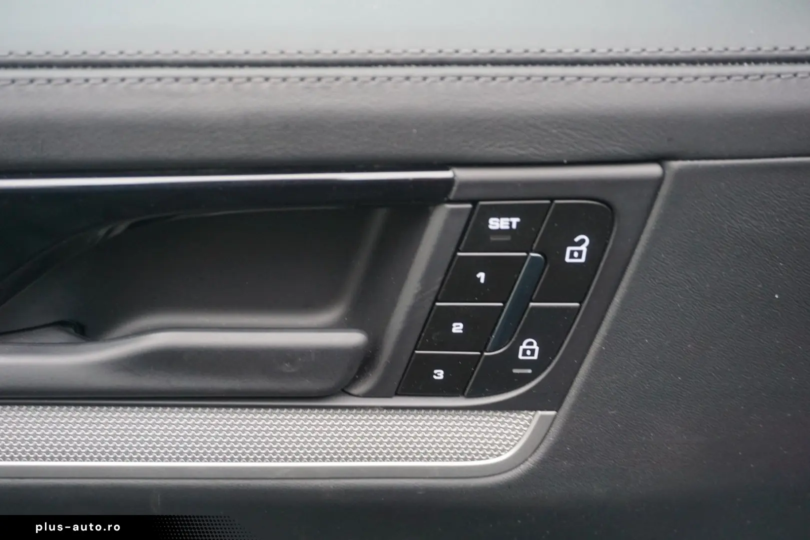 PORSCHE Cayenne Coupe S E-Hybrid Sport Design Paket HAL