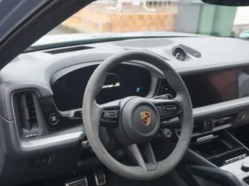 PORSCHE Cayenne Coupe S E-Hybrid Sport Design Paket HAL