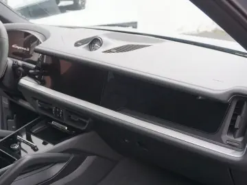 PORSCHE Cayenne Coupe S E-Hybrid Sport Design Paket HAL