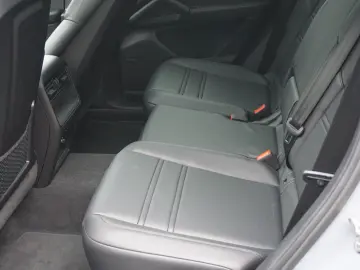 PORSCHE Cayenne Coupe S E-Hybrid Sport Design Paket HAL