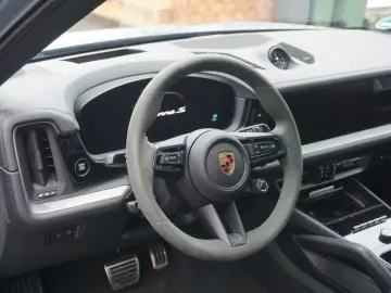 PORSCHE Cayenne Coupe S E-Hybrid Sport Design Paket HAL