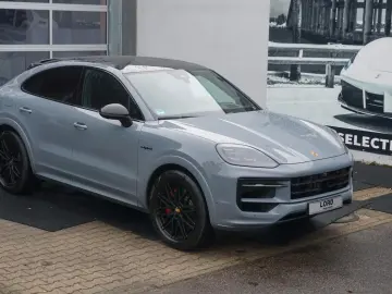 PORSCHE Cayenne Coupe S E-Hybrid Sport Design Paket HAL